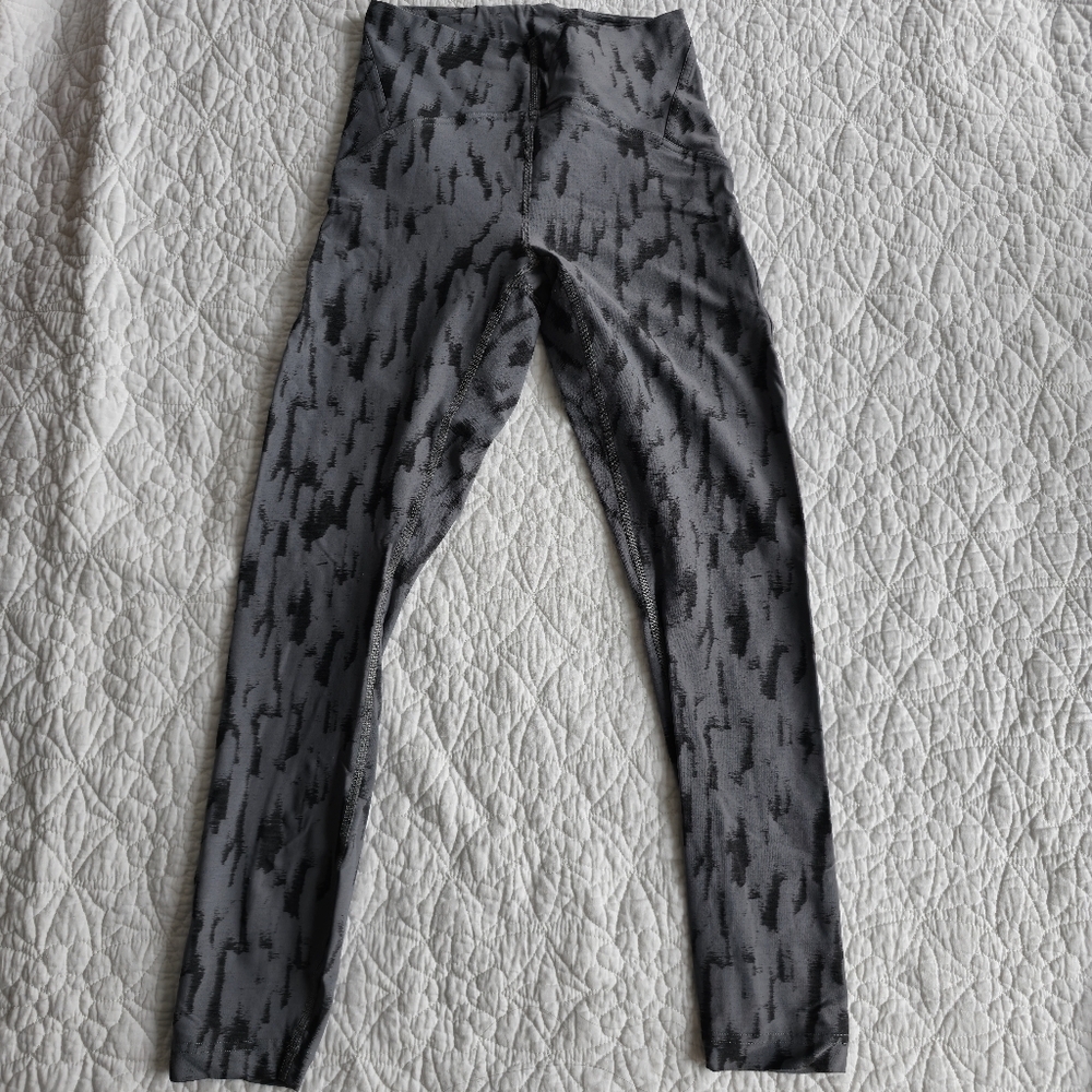 Lululemon InStill High-Rise Crop Tight 23" - Camo Asphalt Grey Black